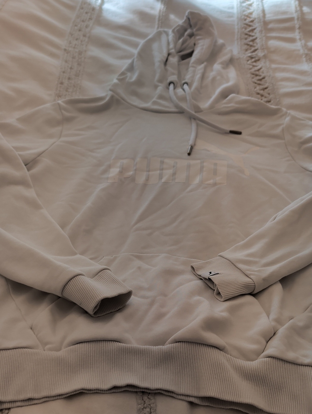 Puma Light Gray Women's Pullover Hoodie with Subtle Logo